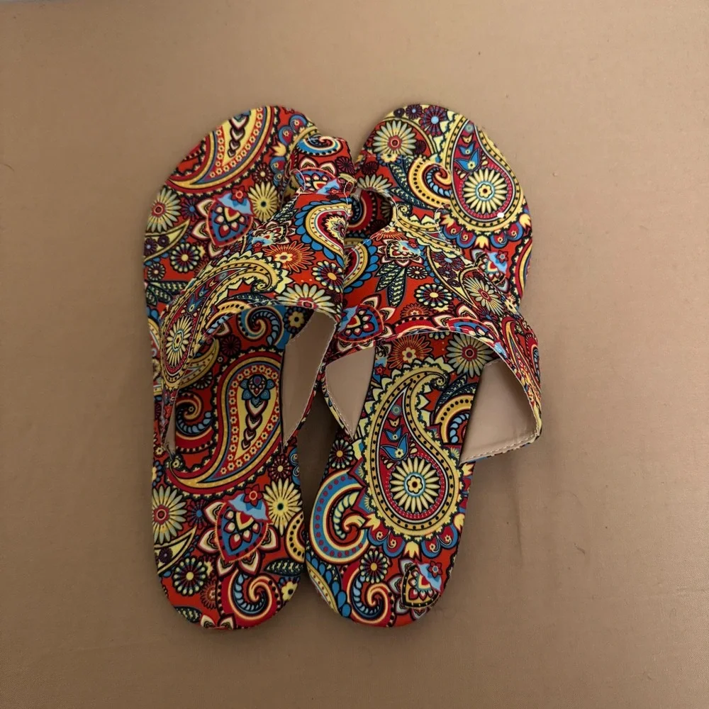 Boho‎ Paisley Print Flat Sandals Women Size 8 Open Toe Slip On